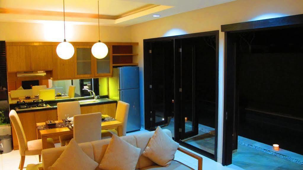 The Nibbana Villas Seminyak Kültér fotó