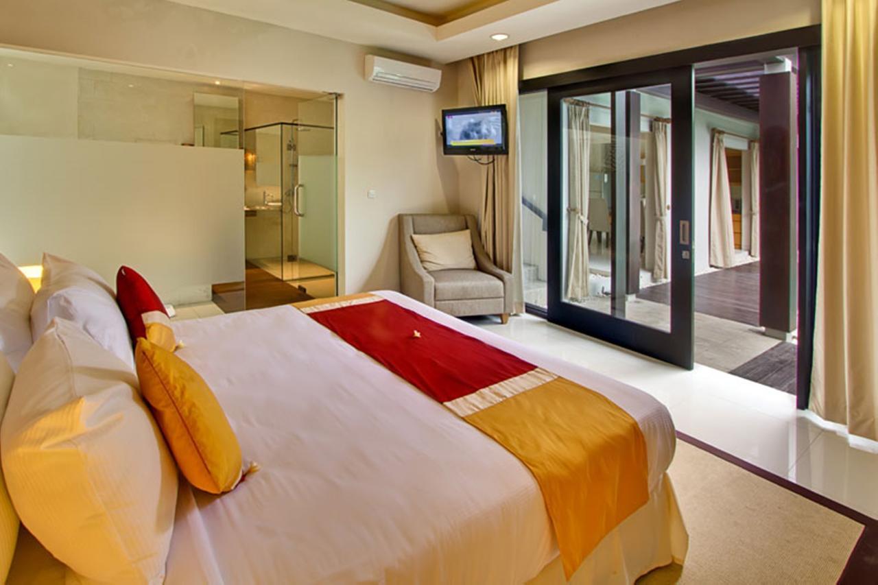The Nibbana Villas Seminyak Szoba fotó